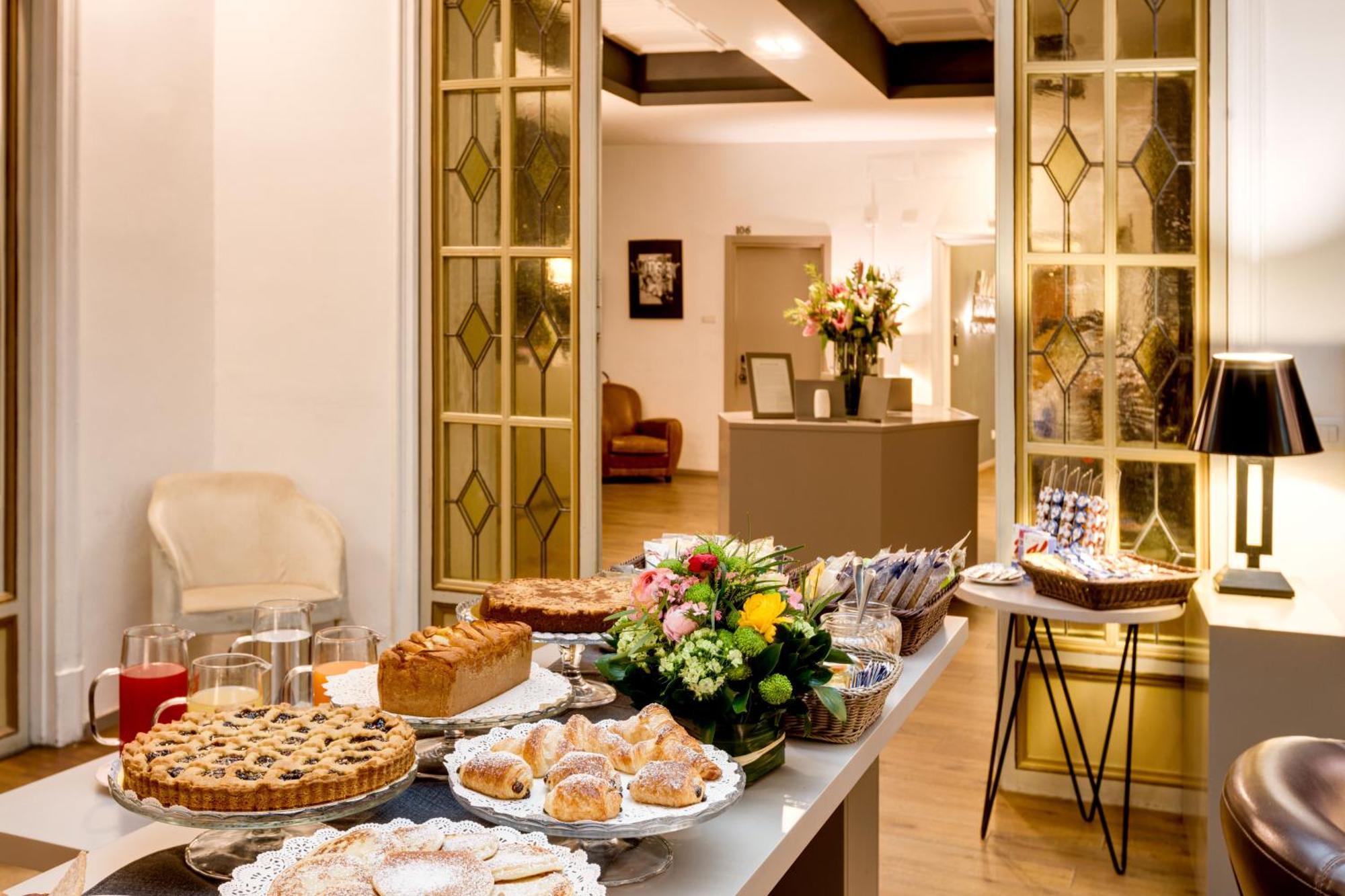 Piazza Farnese Luxury Suites Рим Екстериор снимка