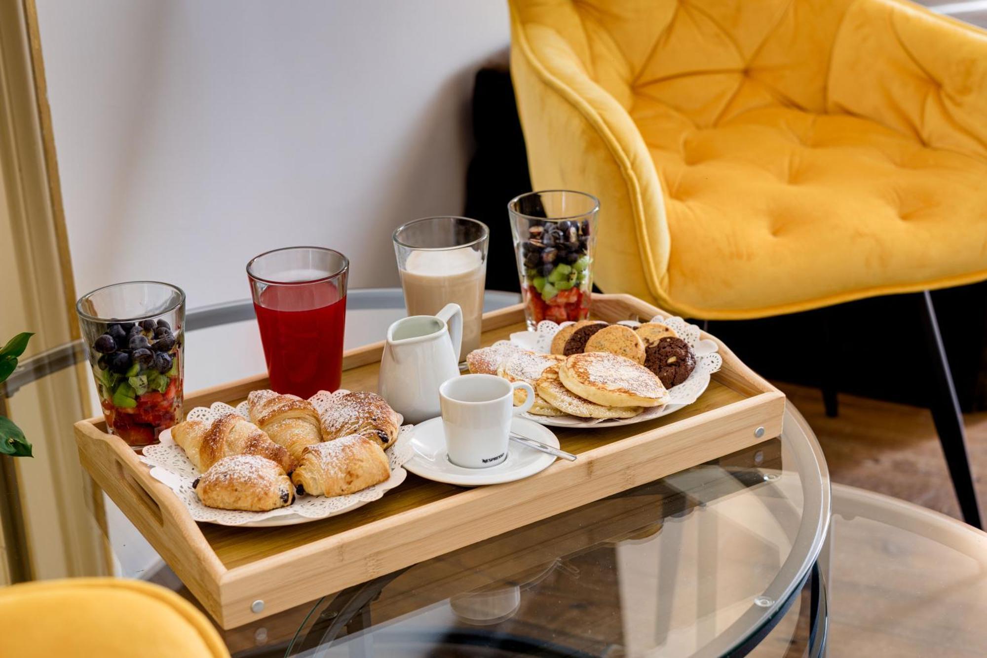 Piazza Farnese Luxury Suites Рим Екстериор снимка