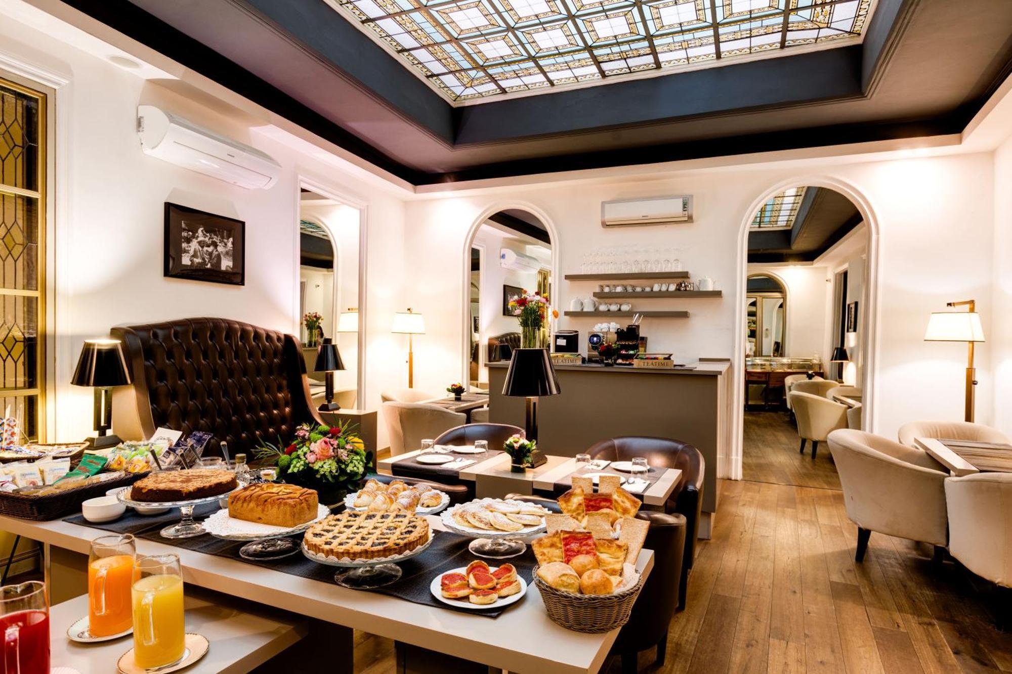Piazza Farnese Luxury Suites Рим Екстериор снимка