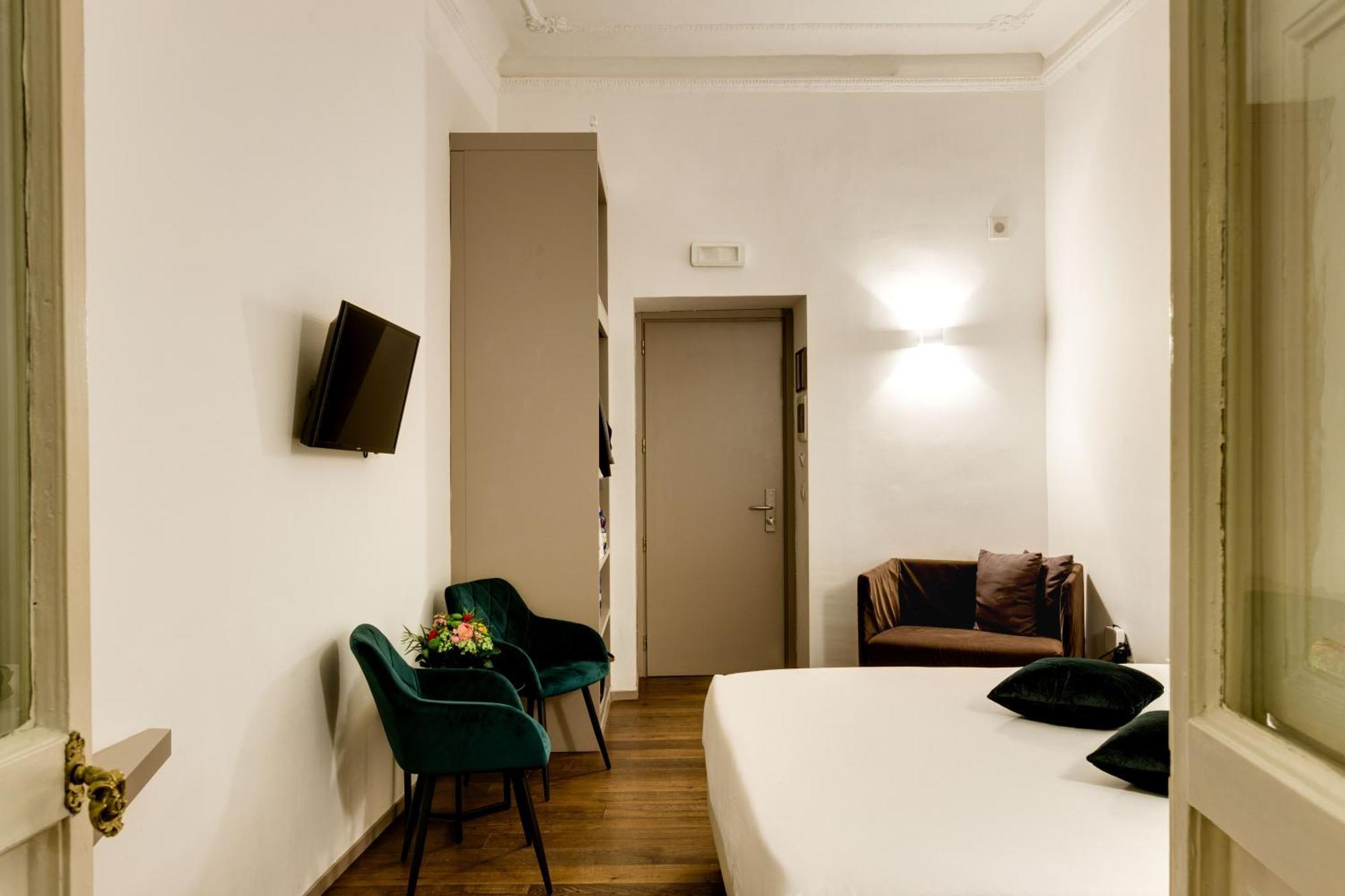 Piazza Farnese Luxury Suites Рим Екстериор снимка