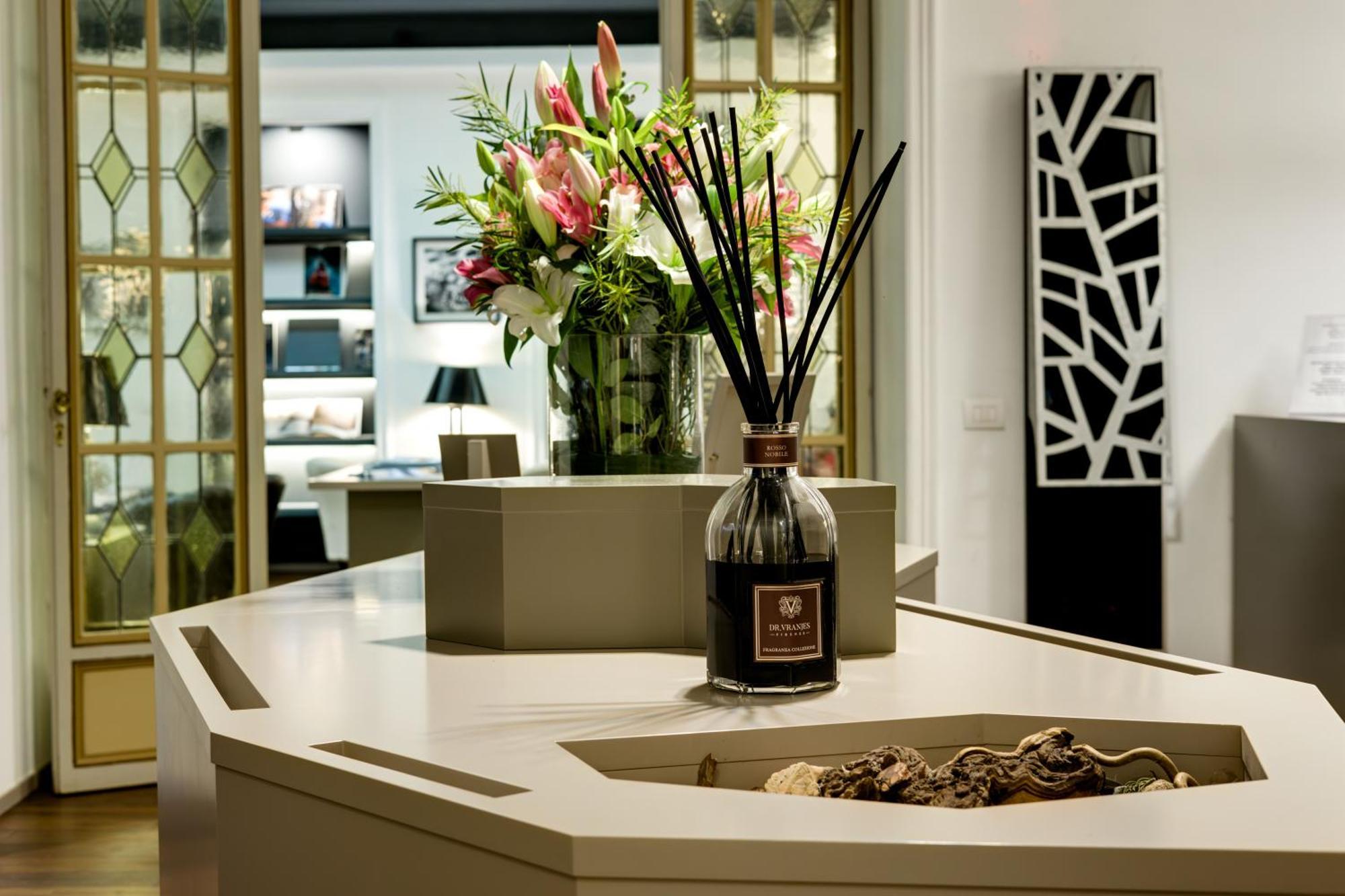 Piazza Farnese Luxury Suites Рим Екстериор снимка