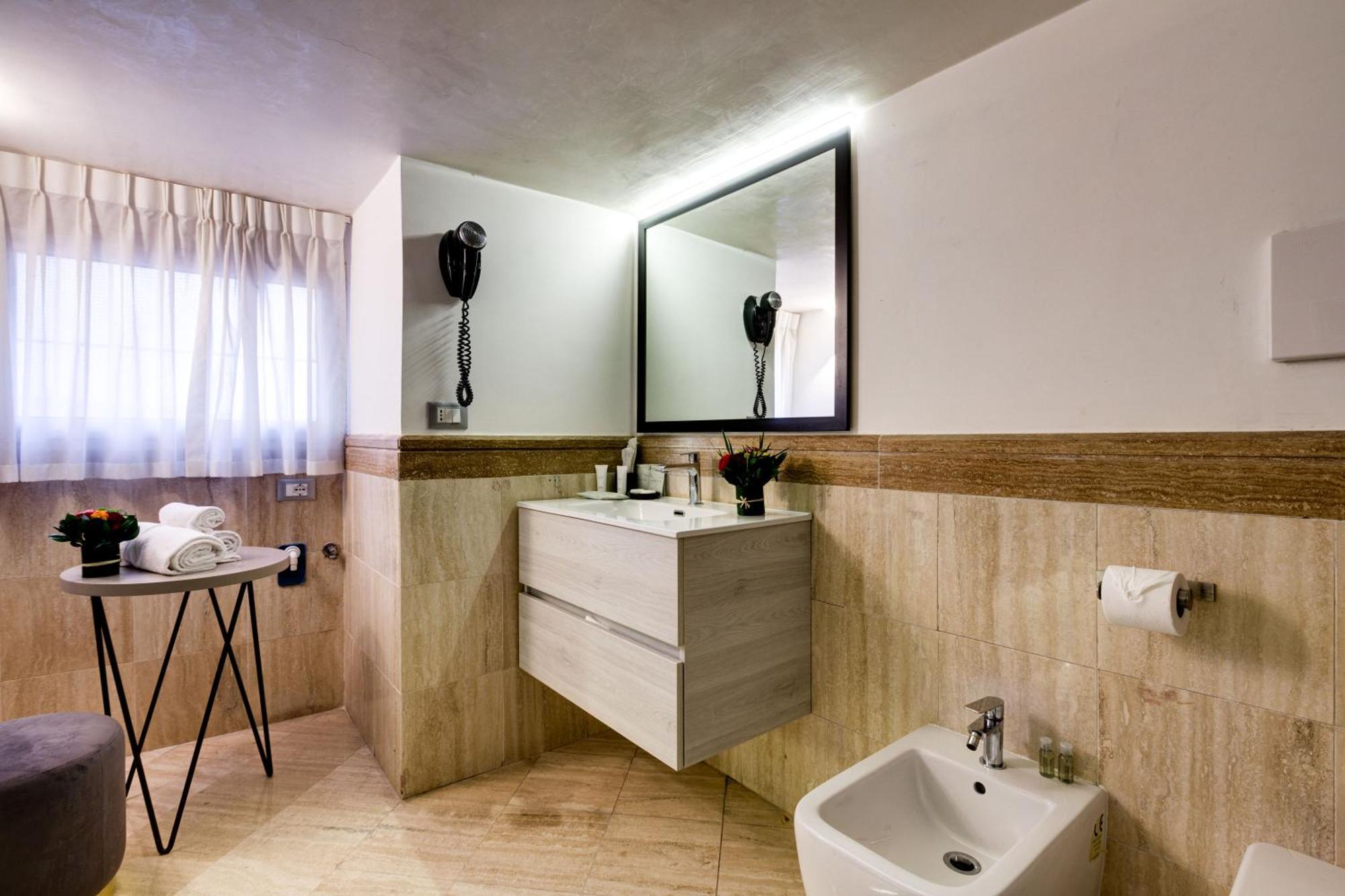 Piazza Farnese Luxury Suites Рим Екстериор снимка