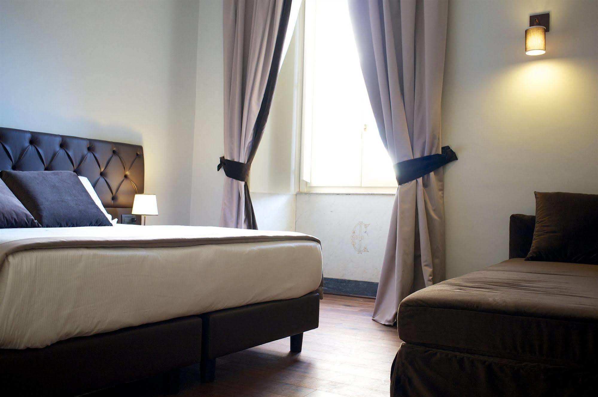 Piazza Farnese Luxury Suites Рим Екстериор снимка