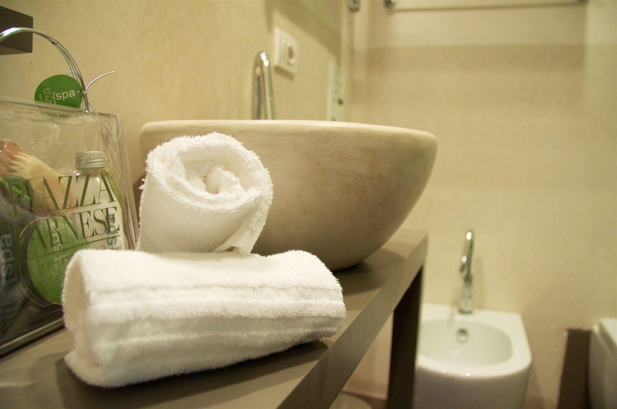 Piazza Farnese Luxury Suites Рим Екстериор снимка