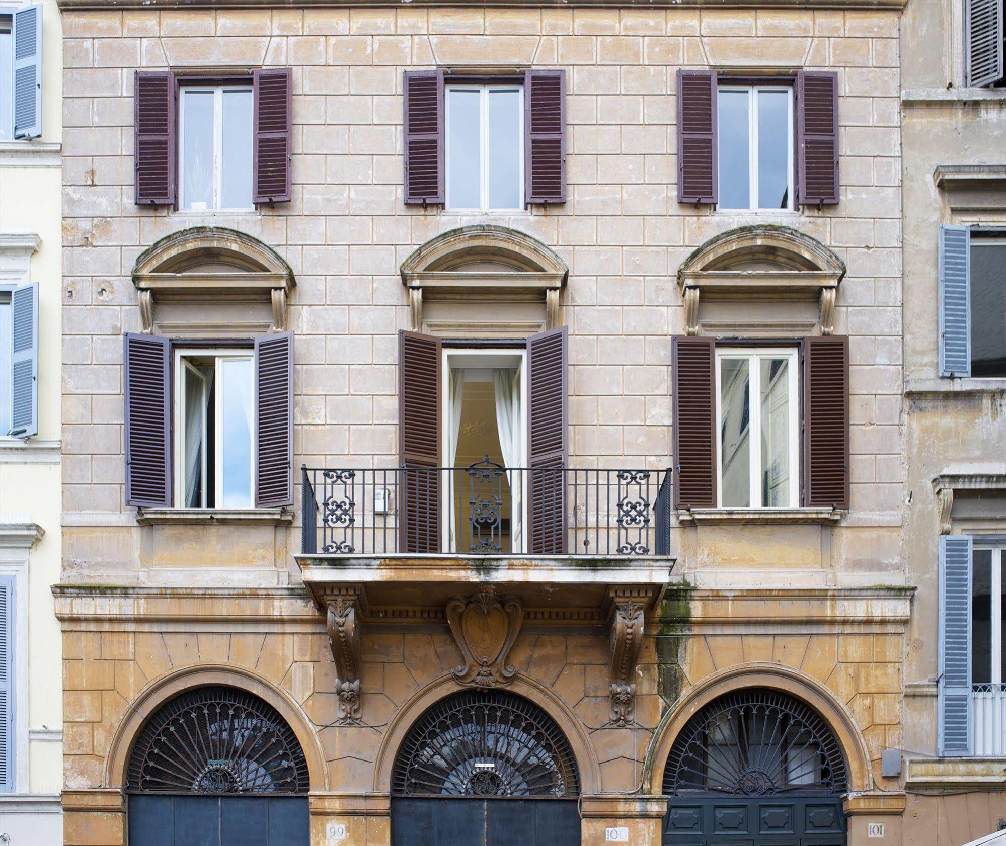 Piazza Farnese Luxury Suites Рим Екстериор снимка